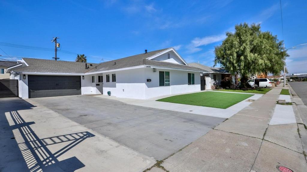 H&H Modern Lux 4Bd 1 King Suite 3 Queen Socal Disney Westminster Exterior photo